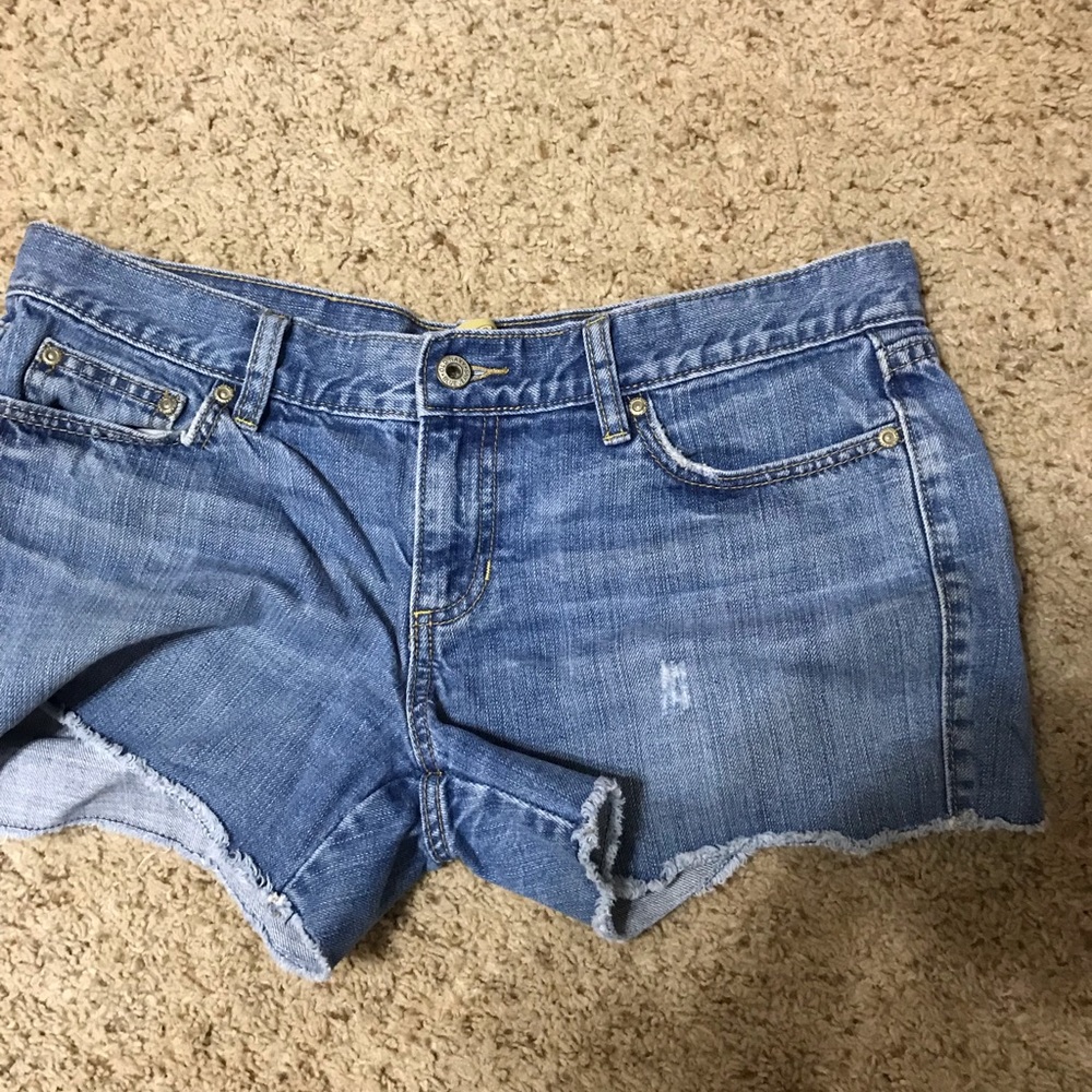 Old navy jean shorts.  Pre owned in good condition